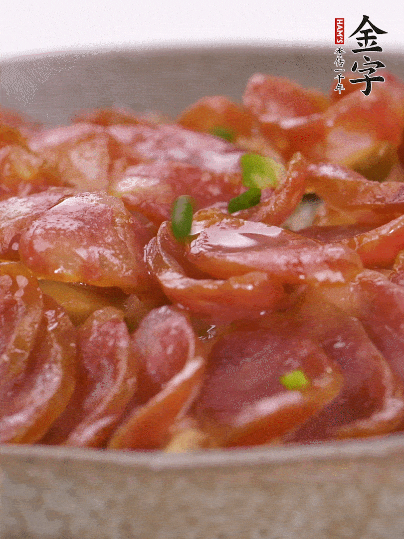 水開后放入，大火蒸10分鐘，關(guān)火燜2分鐘。