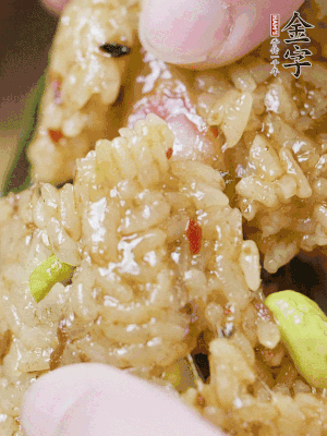 冷水下鍋煮3-4小時(shí)。